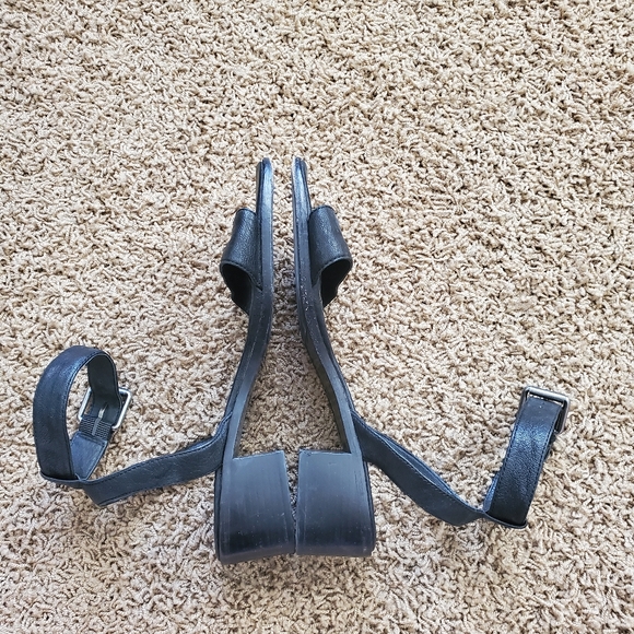 Frye Cindy ankle strap sandals. Size 10. - Picture 11 of 14